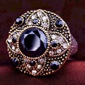 New Black Marcasite Style Ring🖤🖤🖤